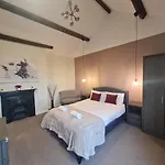 Stonehill House