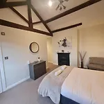 Stonehill House