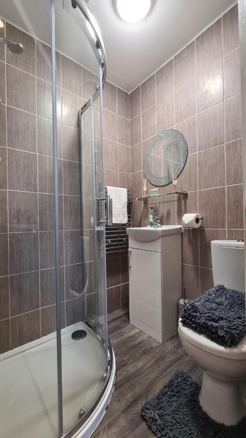 Stonehill House Apartment